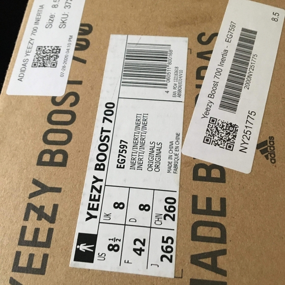 Yeezy boost 700 - Picture 2 of 5